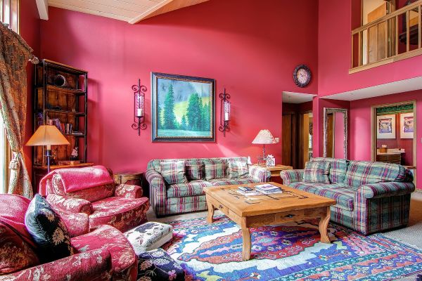 THE BORDERS LODGE BY WESTERN SEASONS (Avon)